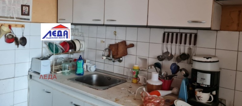 In vendita  Maisonette Pleven , 9-ti kvartal , 100 mq | 36547992 - Immagine [3]
