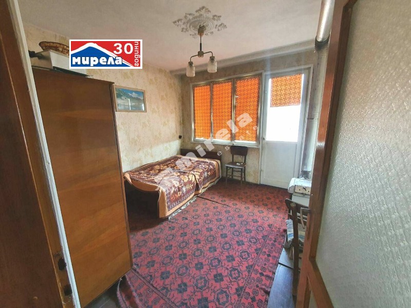 Продава  Етаж от къща област Велико Търново , гр. Елена , 130 кв.м | 84190711 - изображение [2]