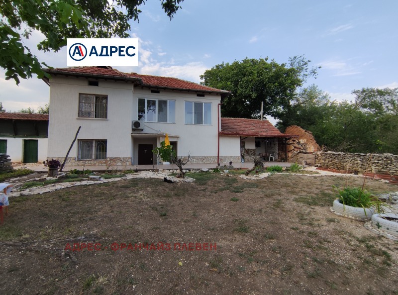 À venda  Casa região Pleven , Pelichat , 170 m² | 87697395