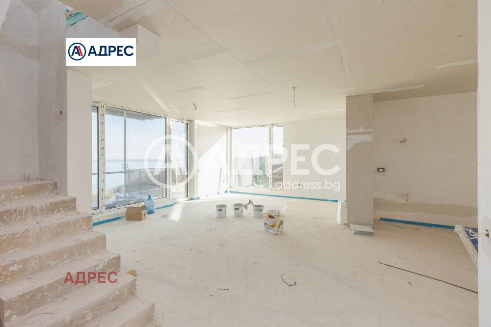 Продава МНОГОСТАЕН, гр. Варна, Галата, снимка 2 - Апартаменти - 53914789