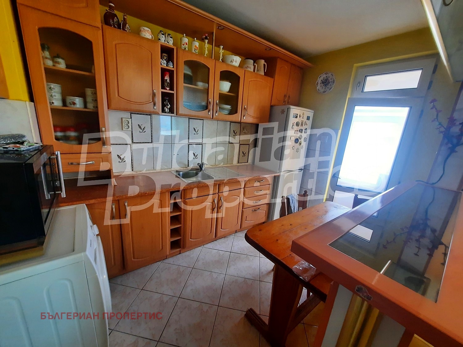 Продава МНОГОСТАЕН, гр. Поморие, област Бургас, снимка 2 - Апартаменти - 54058874