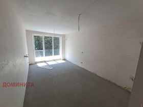 Studio Kiten, regio Boergas 12