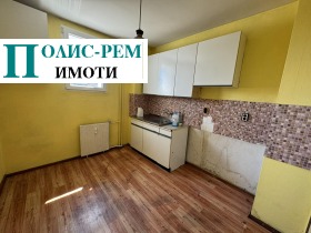 3-стаен град София, Сердика 1