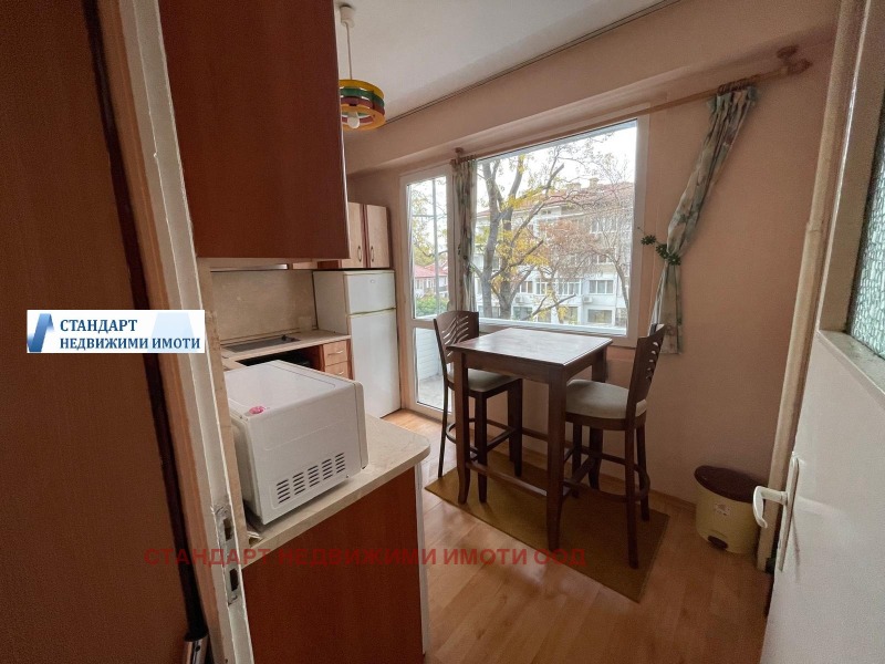 Продава 2-СТАЕН, гр. Пловдив, Кючук Париж, снимка 3 - Апартаменти - 52562438