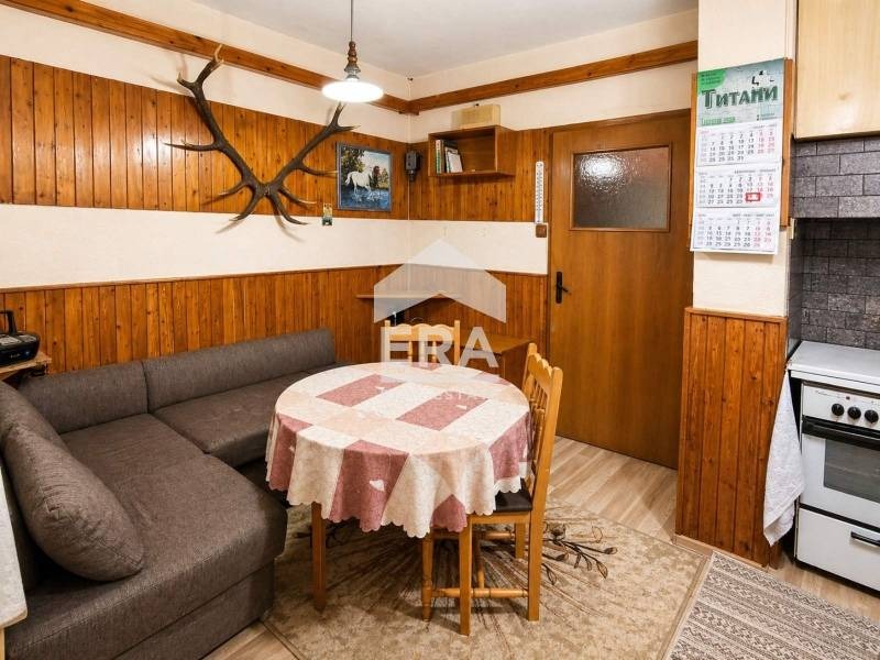 Продава МНОГОСТАЕН, гр. Търговище, Боровец, снимка 9 - Апартаменти - 54440751