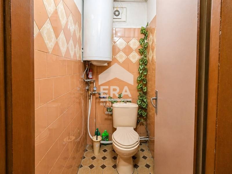 Продава МНОГОСТАЕН, гр. Търговище, Боровец, снимка 17 - Апартаменти - 54440751