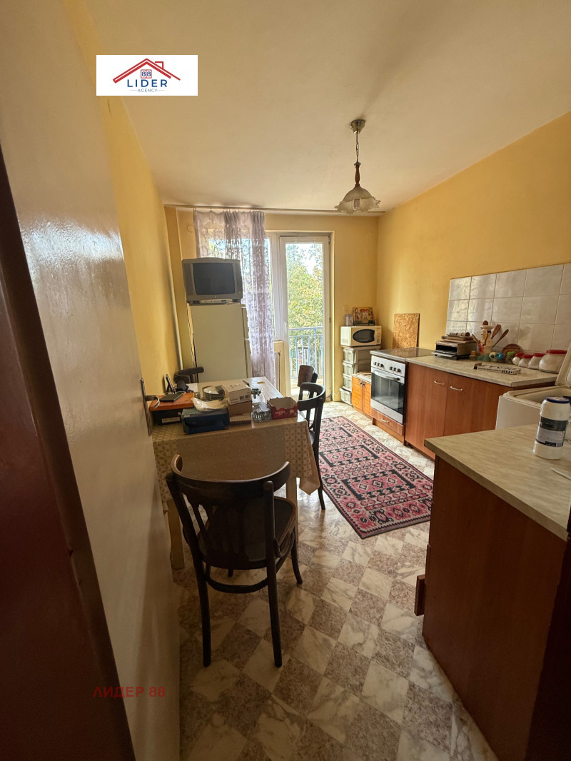 Продава  4-стаен град Плевен , Идеален център , 112 кв.м | 97748821 - изображение [4]