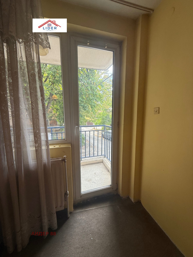 Продава  4-стаен град Плевен , Идеален център , 112 кв.м | 97748821 - изображение [8]
