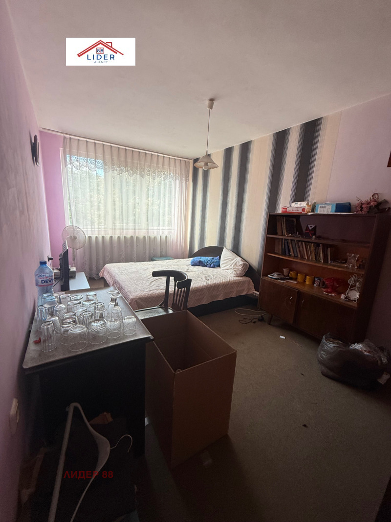 Продава  4-стаен град Плевен , Идеален център , 112 кв.м | 97748821 - изображение [3]