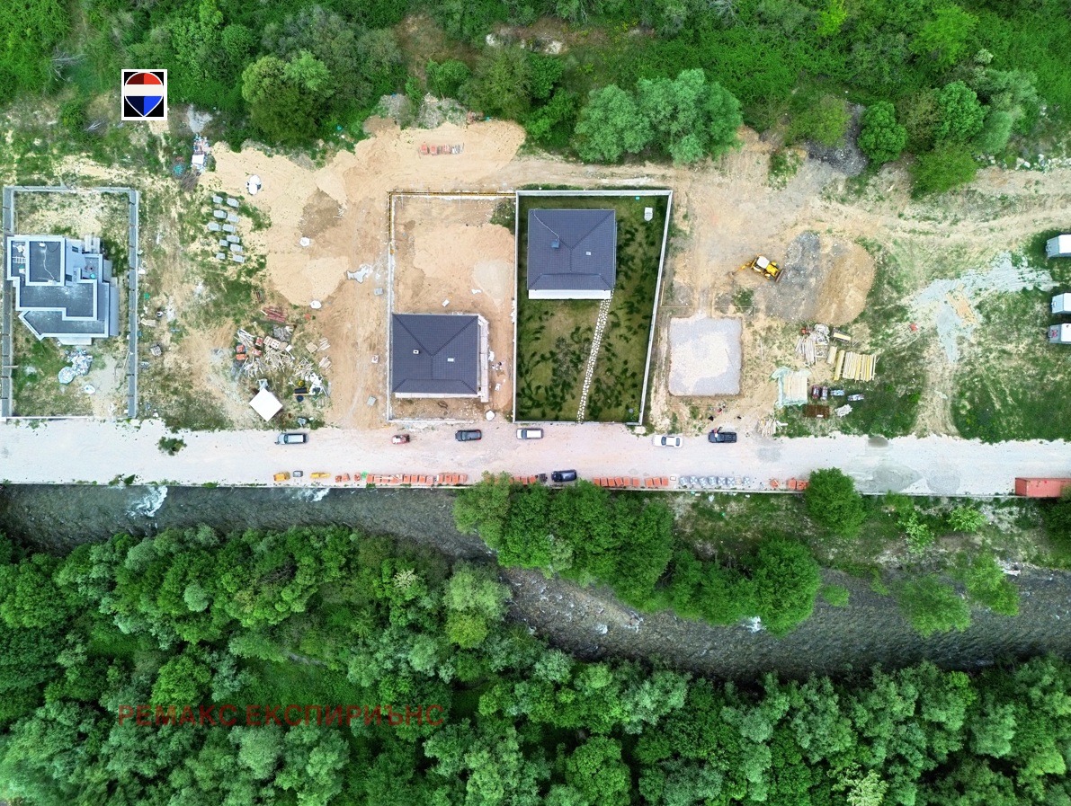 Продава КЪЩА, с. Бараково, област Кюстендил, снимка 11 - Къщи - 54405356