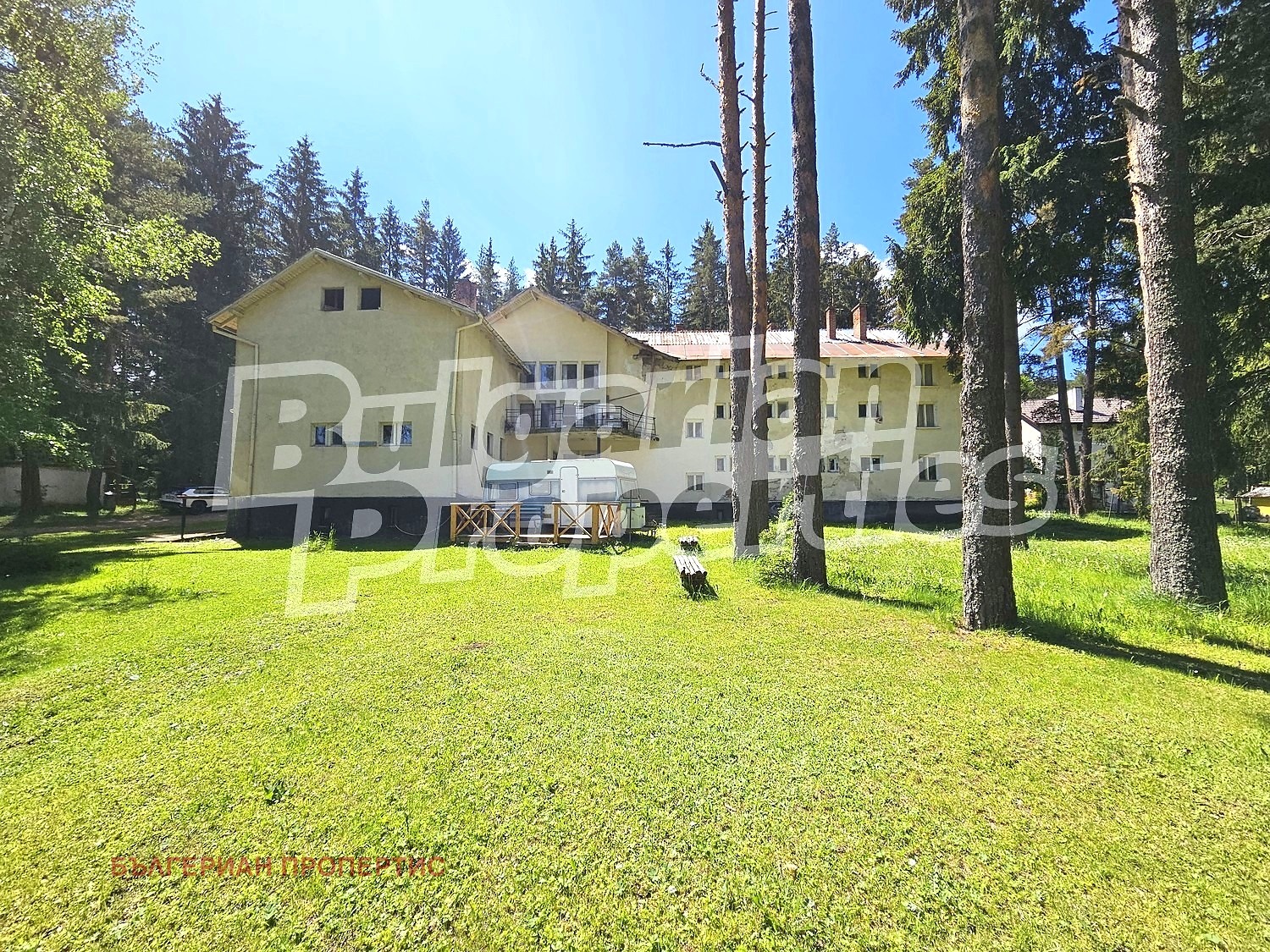 Продава ХОТЕЛ, с. Говедарци, област София област, снимка 3 - Хотели - 54621131