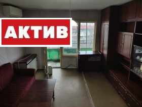 Продажба на четеристайни апартаменти в град Търговище - изображение 1 