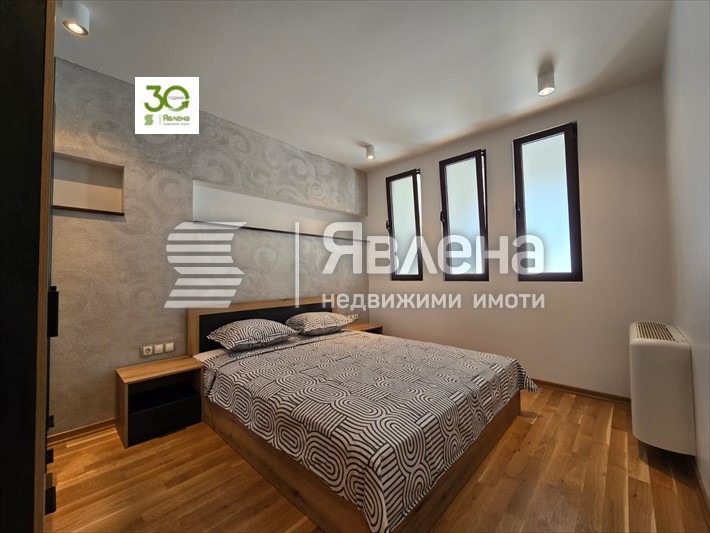 Продава  2-стаен, град Варна, Бриз •  230 000 EUR • ID 44767296 — holmes.bg - [1] 