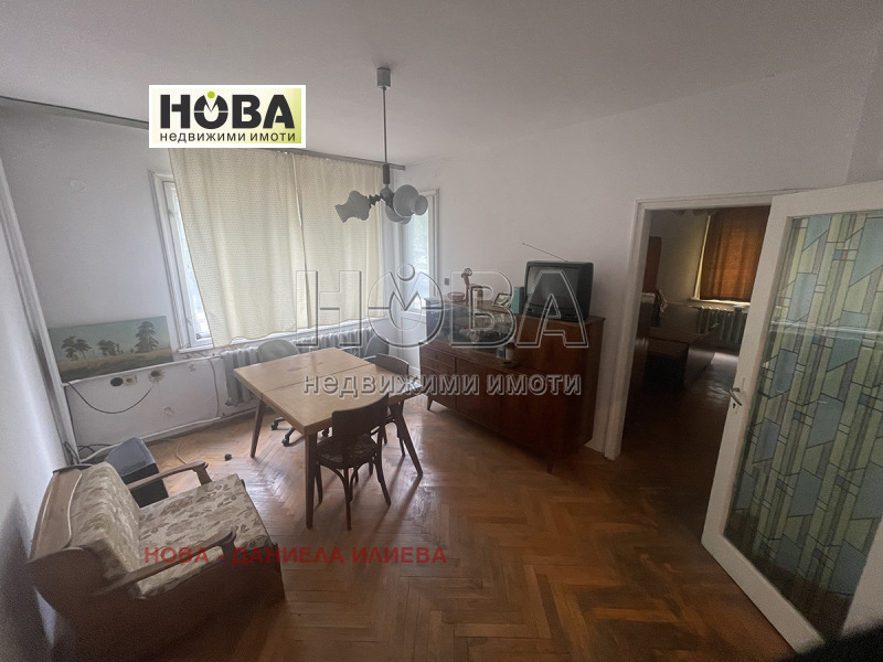 Продава  2-стаен град Русе , Алеи Възраждане , 60 кв.м | 71373958 - изображение [2]