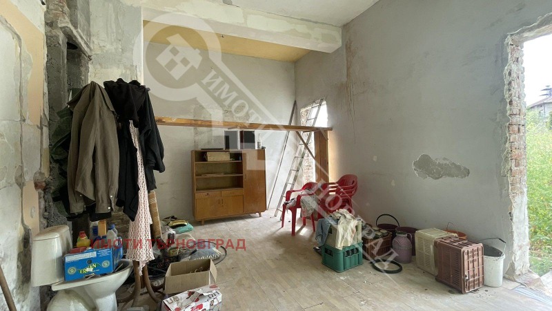 Till salu  Hus region Veliko Tarnovo , Pavlikeni , 100 kvm | 42582028 - bild [12]