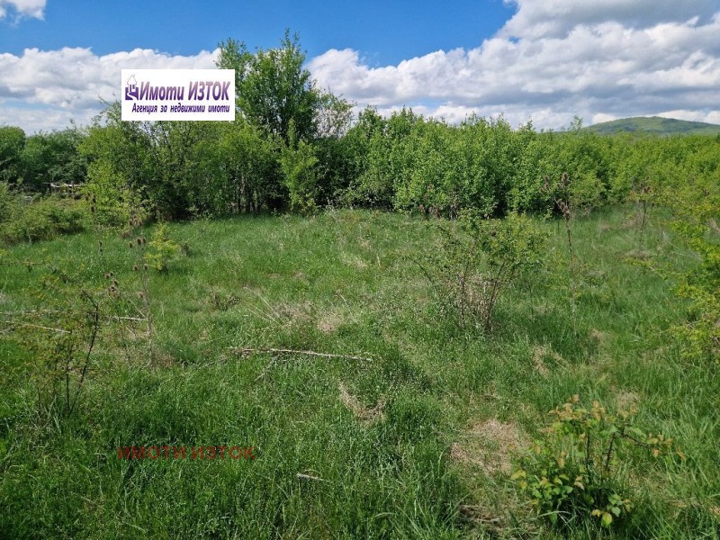 Zu verkaufen  Handlung region Pernik , Golemo Butschino , 2568 qm | 36312387 - Bild [2]