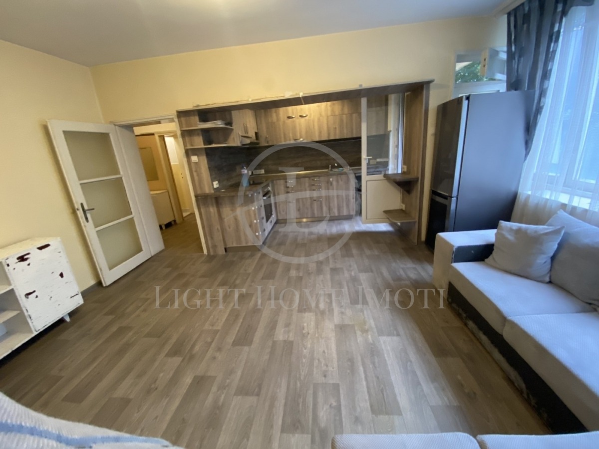 Продава 3-СТАЕН, гр. Пловдив, Център, снимка 2 - Апартаменти - 56268013