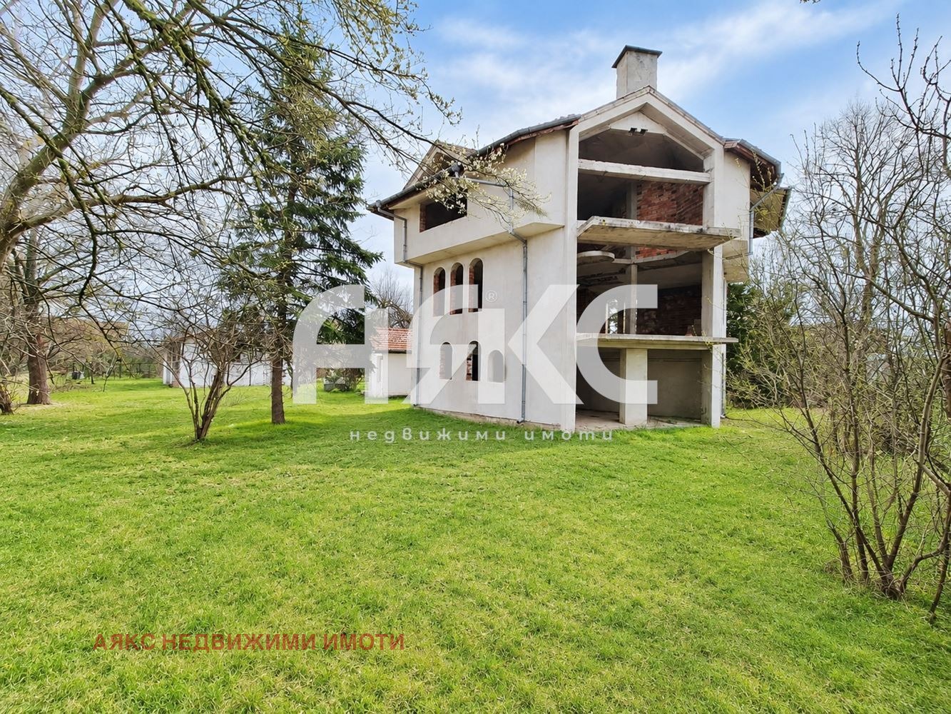 Продава КЪЩА, с. Бобораци, област Перник