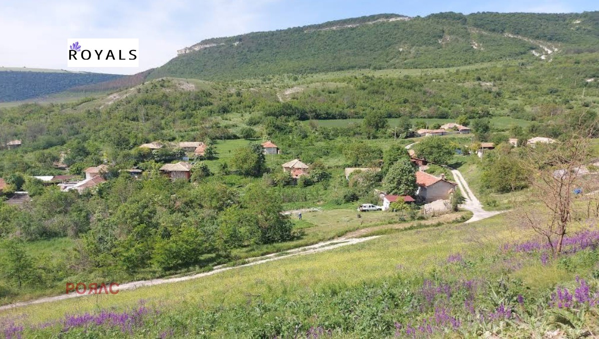 Продава ПАРЦЕЛ, с. Невша, област Варна