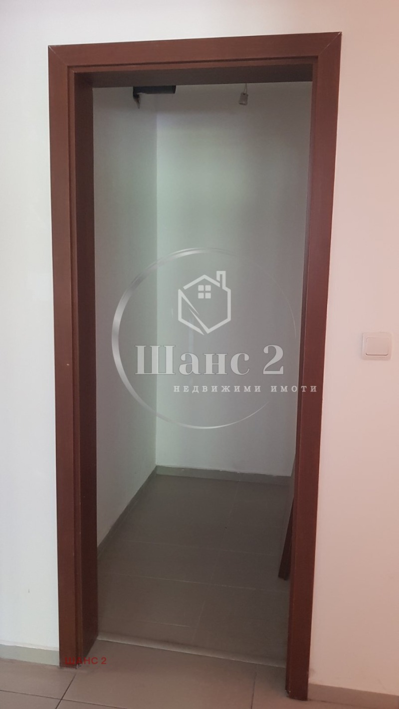 Продава  3-стаен град Добрич , Градска болница , 136 кв.м | 66777436 - изображение [3]