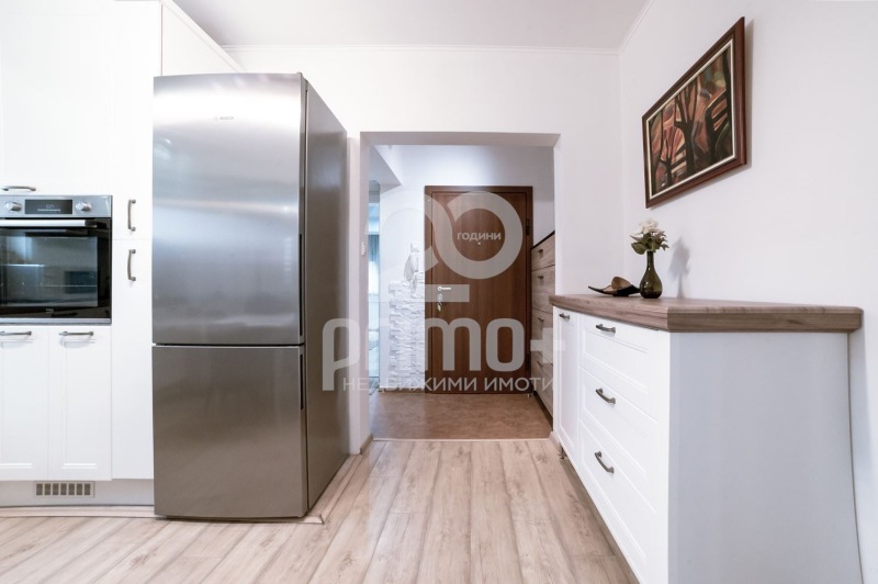 Продава 3-СТАЕН, гр. София, Център, снимка 5 - Апартаменти - 52800477