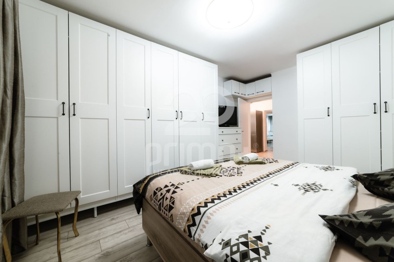 Продава 3-СТАЕН, гр. София, Център, снимка 7 - Апартаменти - 52800477