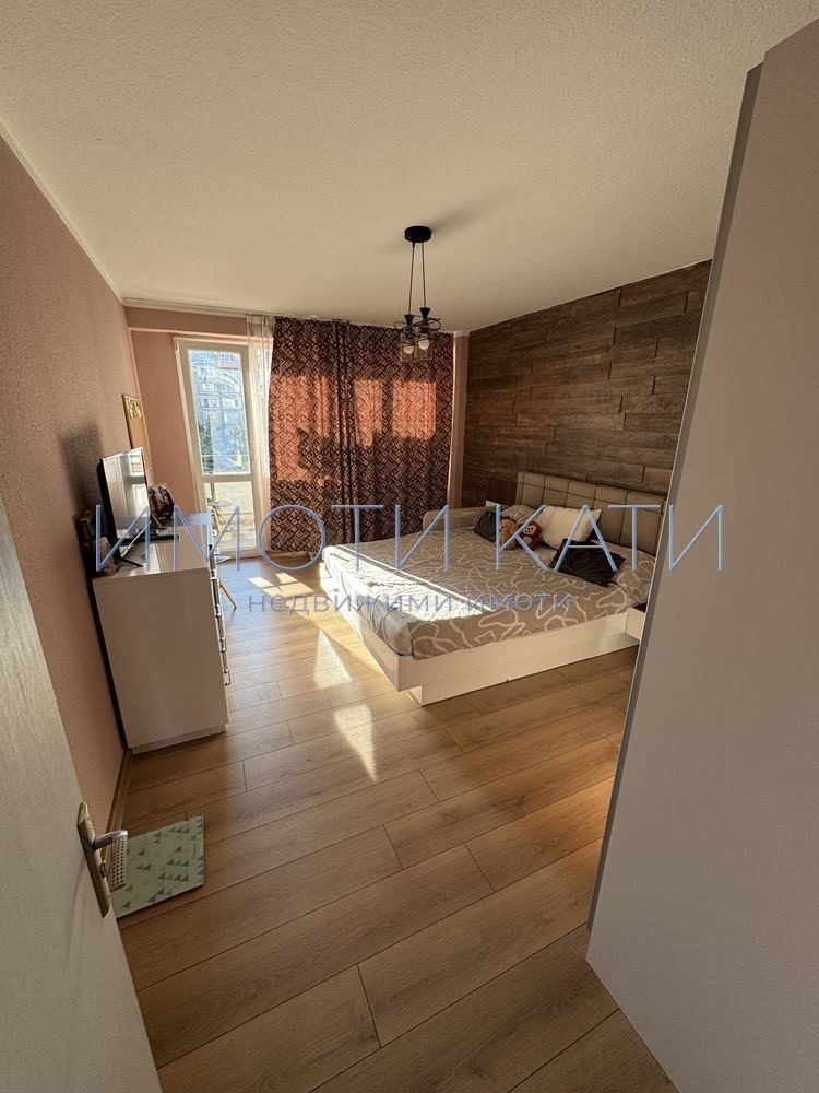 Продава 3-СТАЕН, гр. Перник, Изток, снимка 5 - Апартаменти - 56082691