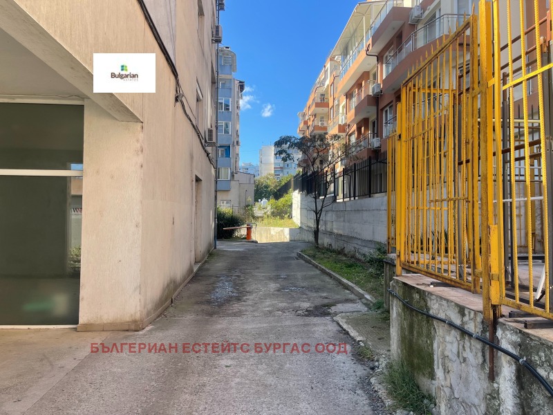 Till salu  Гараж, Паркомясто Burgas , Meden rudnik - zona V , 17 kvm | 72104476 - bild [2]