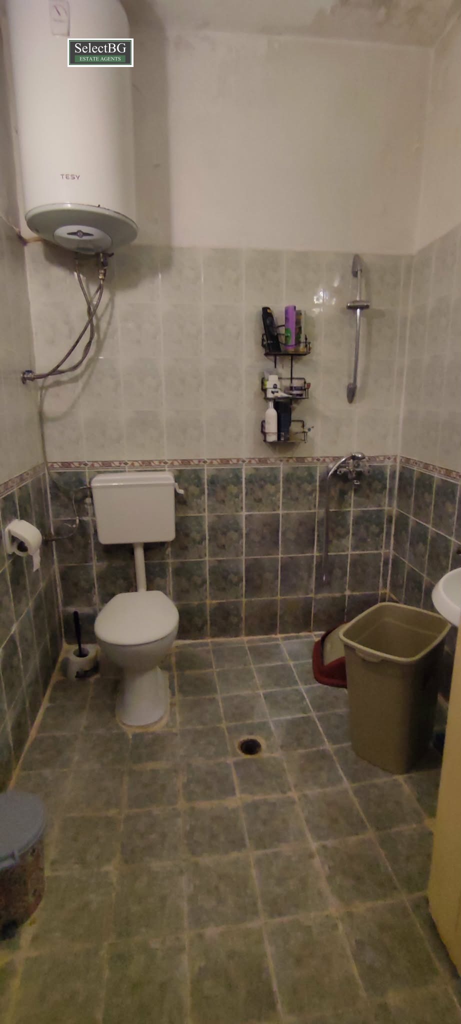 Продава МНОГОСТАЕН, гр. Велико Търново, Център, снимка 3 - Апартаменти - 55991086