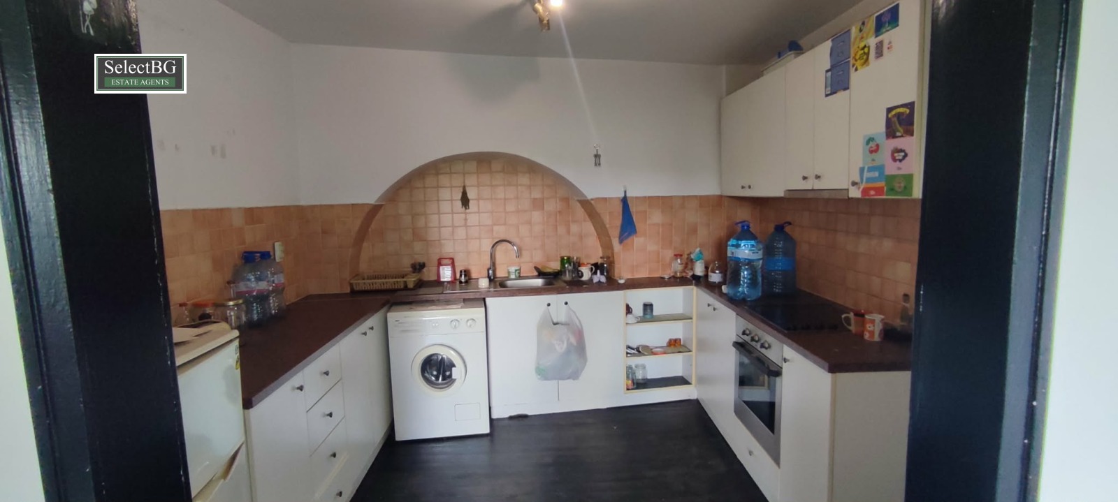 Продава МНОГОСТАЕН, гр. Велико Търново, Център, снимка 2 - Апартаменти - 55991086