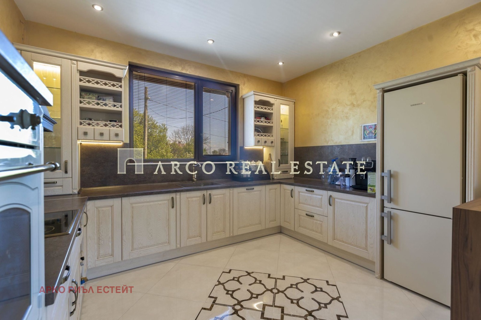 Продава КЪЩА, гр. Драгоман, област София област, снимка 5 - Къщи - 53944167