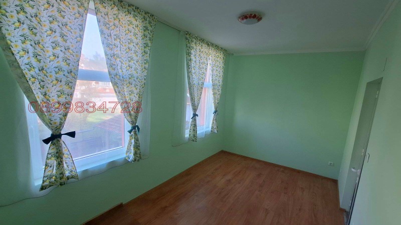 Продава КЪЩА, гр. Троян, област Ловеч, снимка 8 - Къщи - 52781110