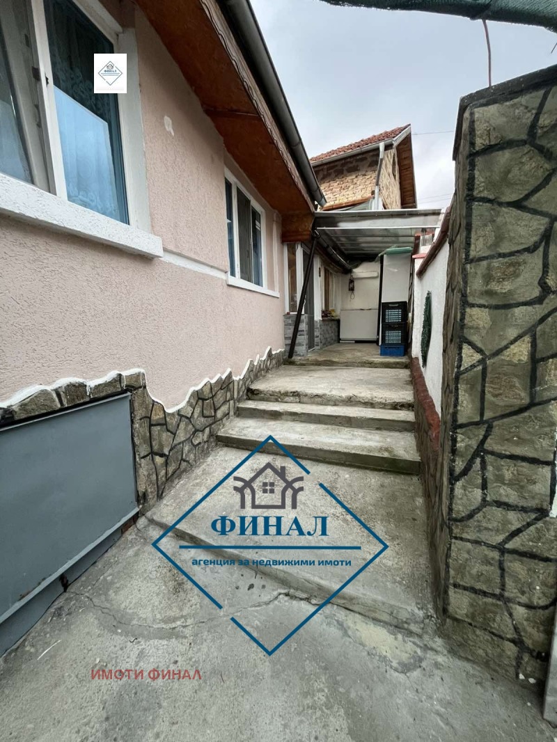 Продава  Къща град Шумен , Топхане , 70 кв.м | 34233950 - изображение [2]