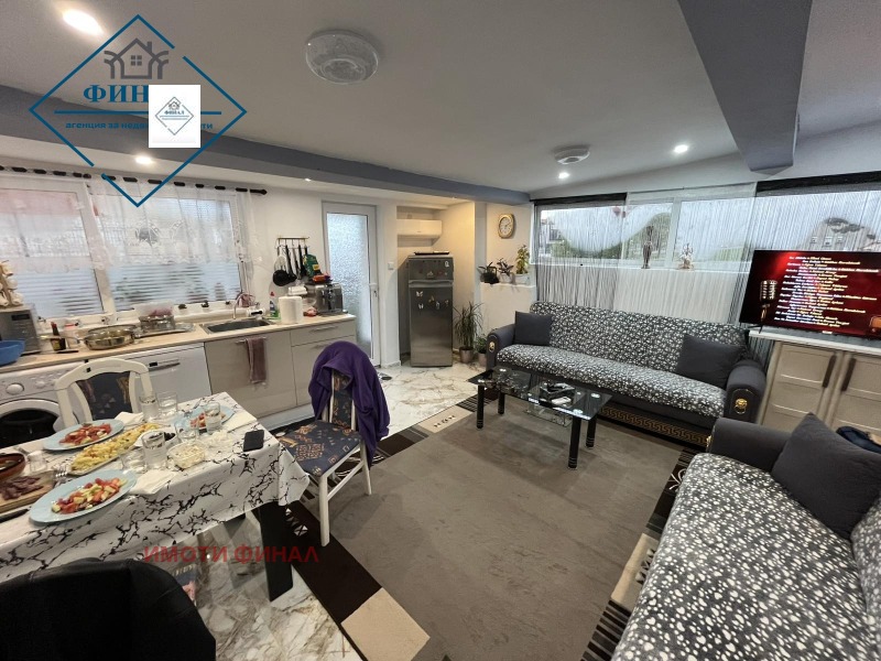 Продава  Къща град Шумен , Топхане , 70 кв.м | 34233950