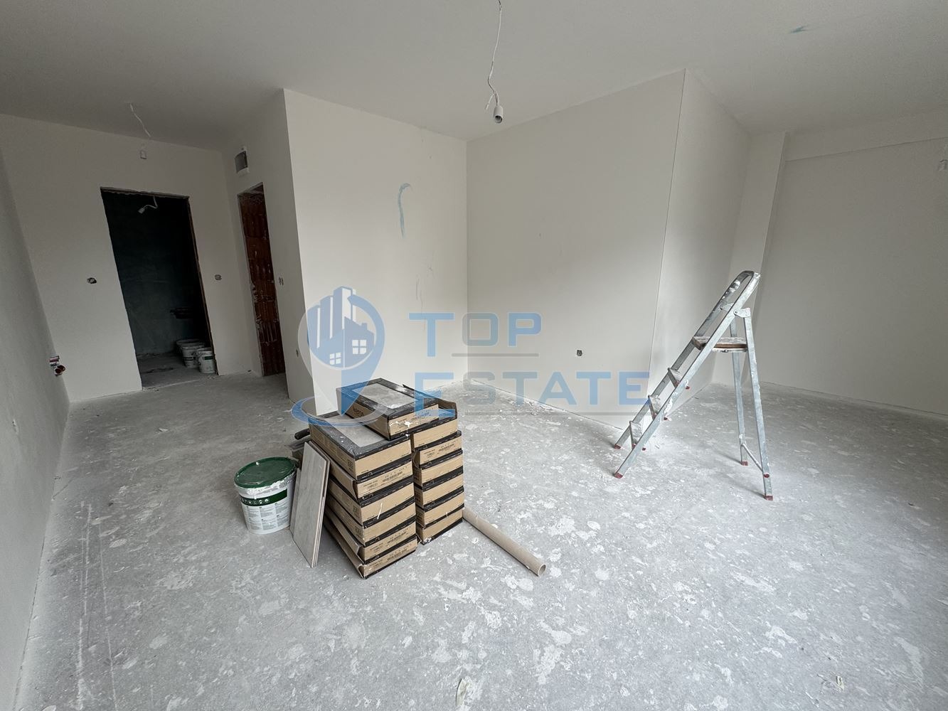 Продава 4-СТАЕН, гр. Велико Търново, Бузлуджа, снимка 3 - Апартаменти - 47759455