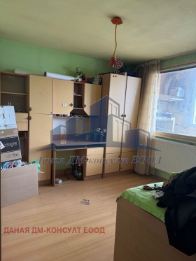 1 Schlafzimmer Bolnizata, Schumen 1