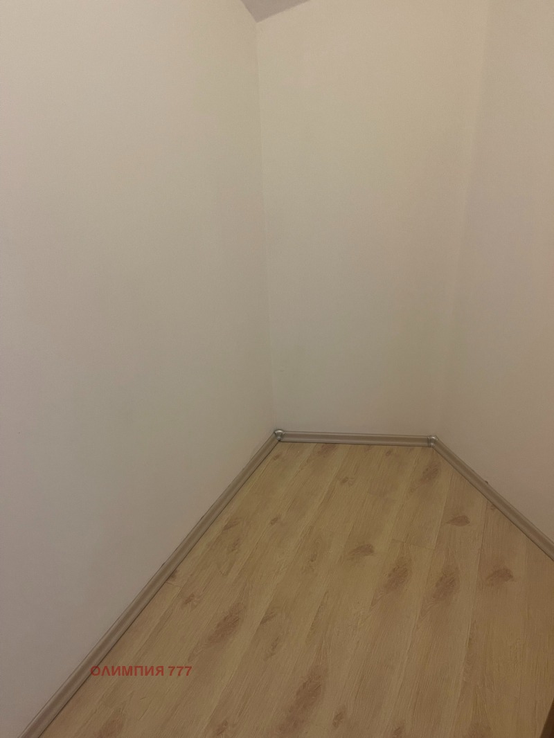 Na prodej  3 ložnice Pleven , Idealen centar , 150 m2 | 20777385 - obraz [12]