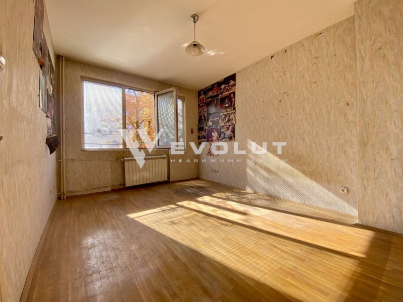 À venda  3 quartos Sofia , Centar , 101 m² | 61119726