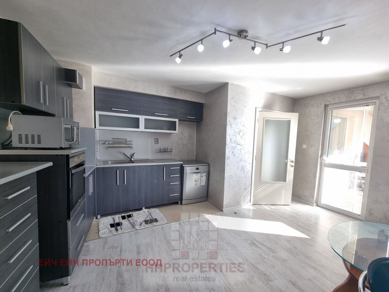 Продава 3-СТАЕН, гр. Пловдив, Център, снимка 4 - Апартаменти - 55699163