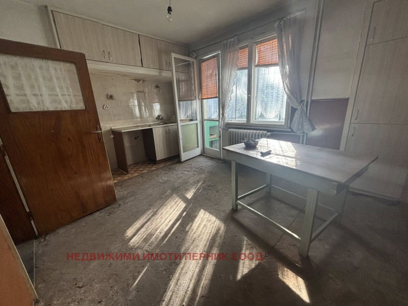Продава  3-стаен град Перник , Център , 102 кв.м | 59180597 - изображение [11]