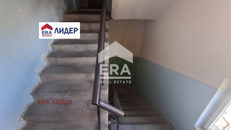 Продава ЕТАЖ ОТ КЪЩА, гр. Русе, Родина 1, снимка 5 - Етаж от къща - 56015497