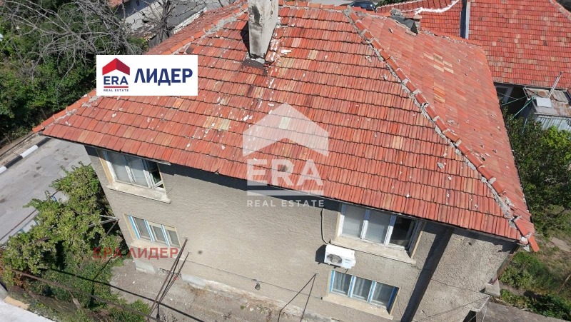 Продава ЕТАЖ ОТ КЪЩА, гр. Русе, Родина 1, снимка 13 - Етаж от къща - 56015497