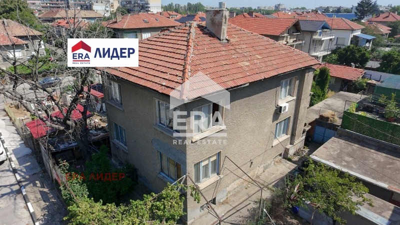 Продава ЕТАЖ ОТ КЪЩА, гр. Русе, Родина 1, снимка 2 - Етаж от къща - 56015497