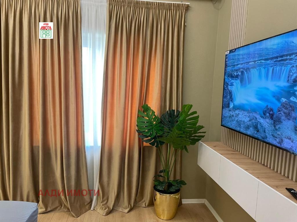 Продава 3-СТАЕН, гр. Пловдив, Център, снимка 3 - Апартаменти - 54167881