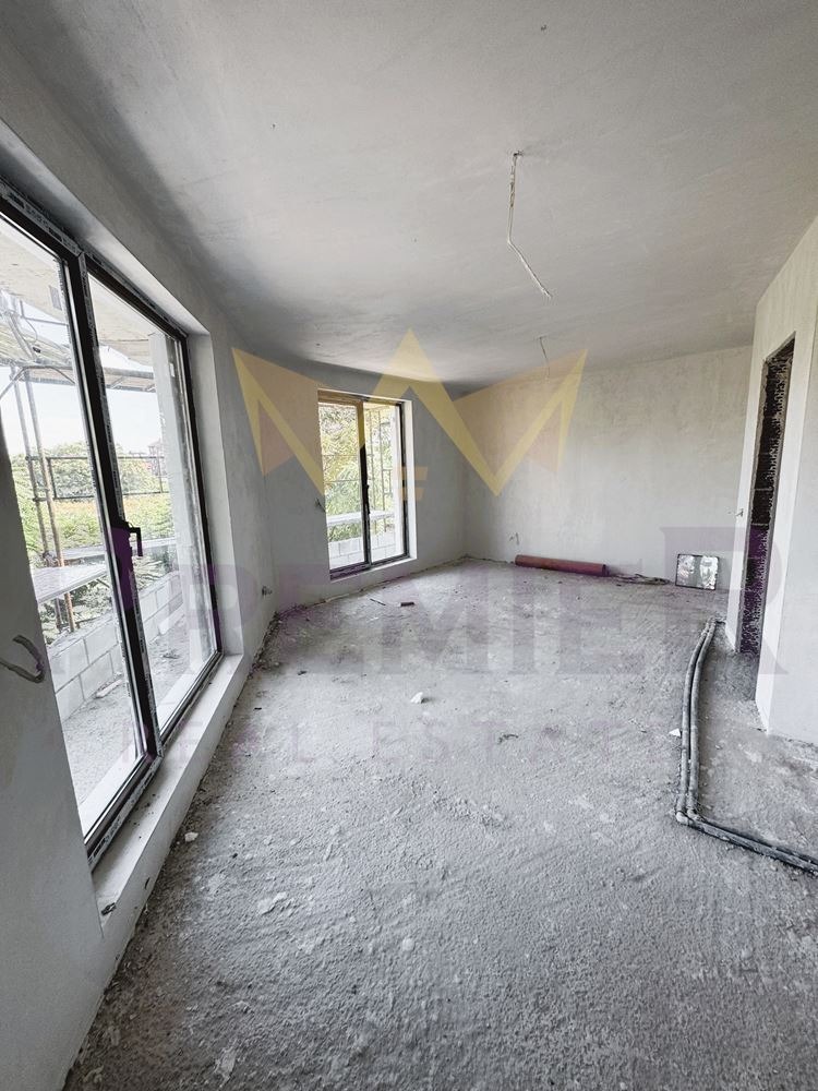 Na prodej  1 ložnice Sofia , Banišora , 73 m2 | 74643486 - obraz [3]