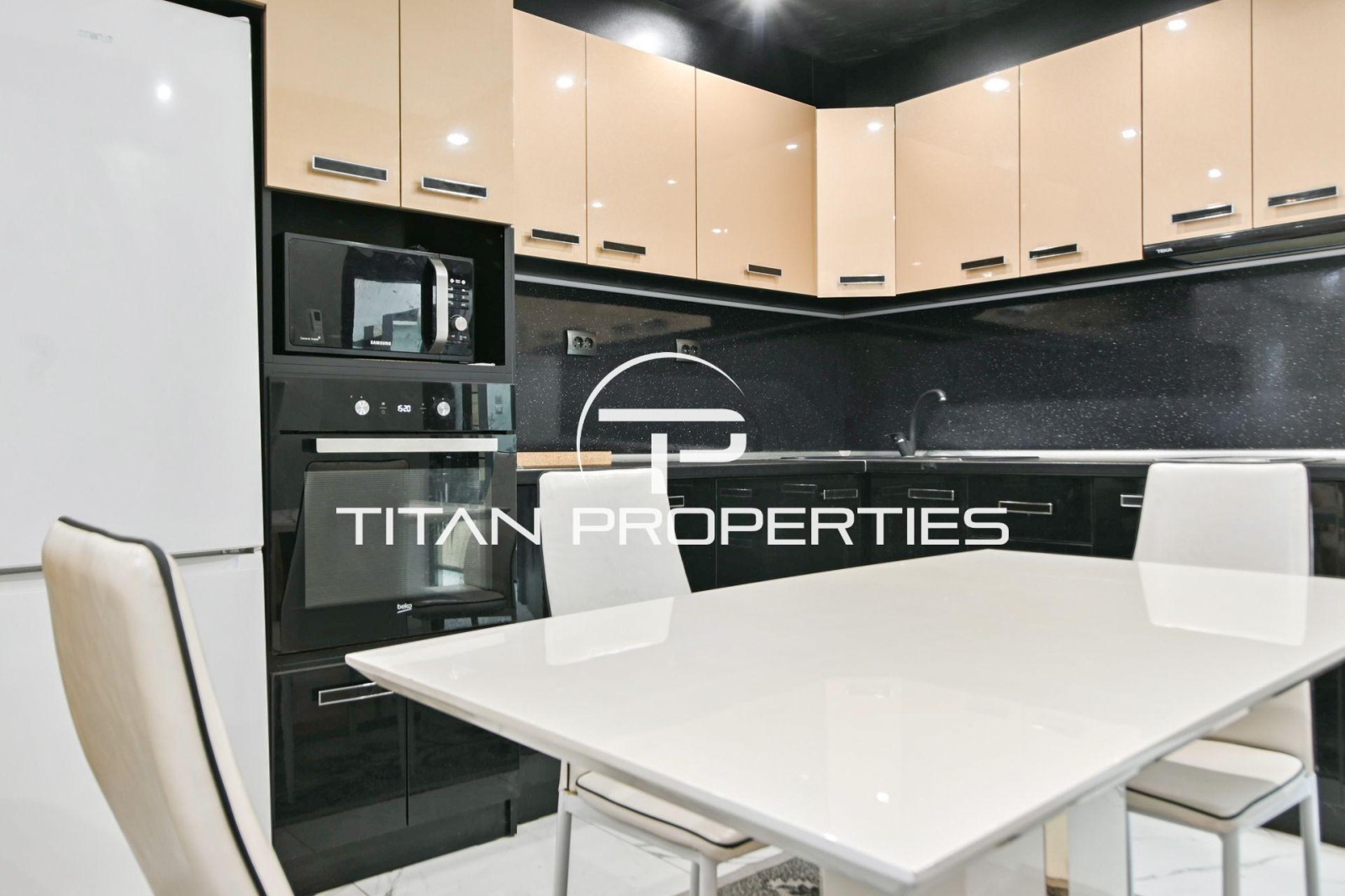 Продава 3-СТАЕН, гр. Радомир, област Перник, снимка 5 - Апартаменти - 55047295