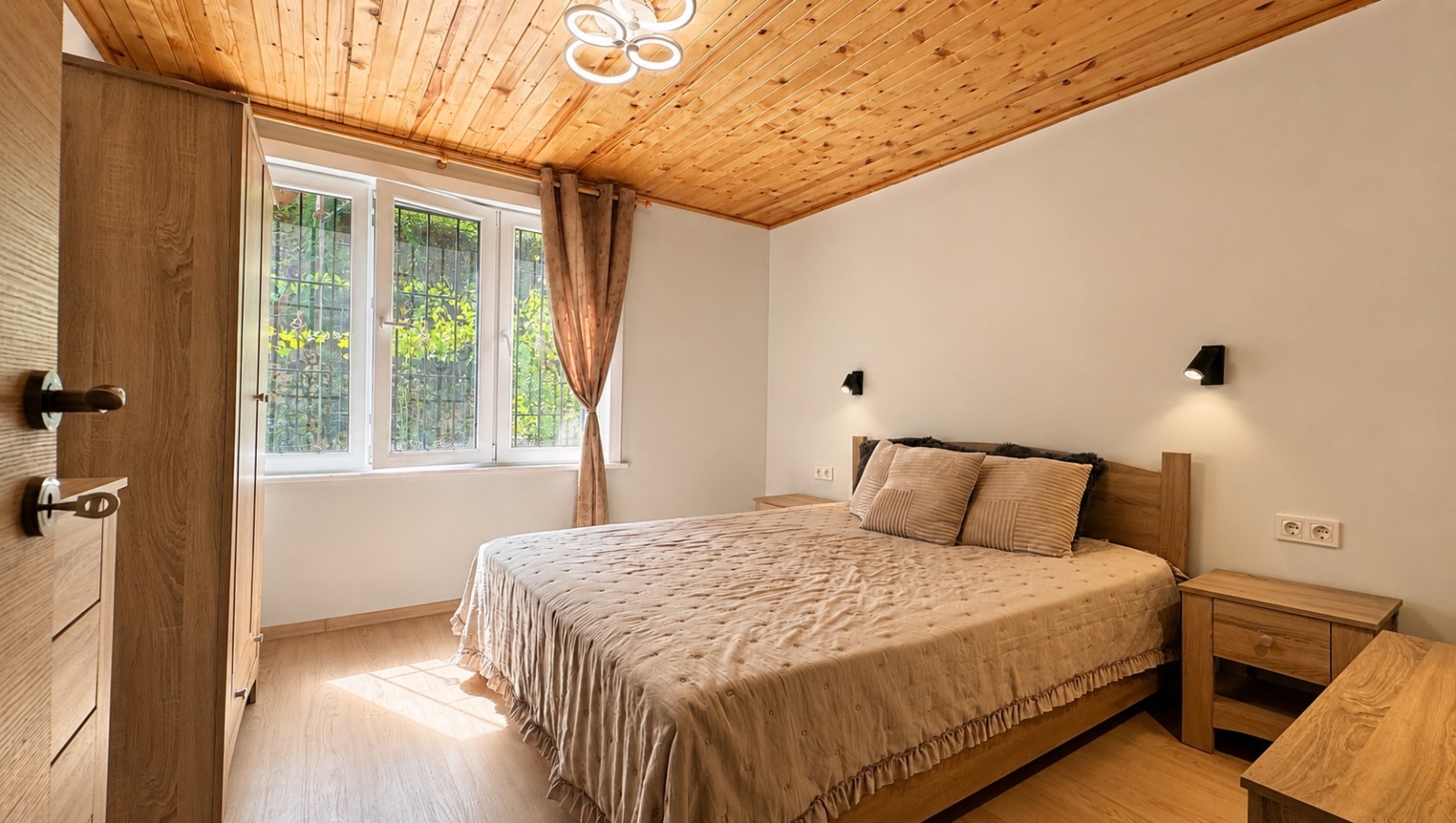 Продава КЪЩА, гр. Мъглиж, област Стара Загора, снимка 14 - Къщи - 56111283