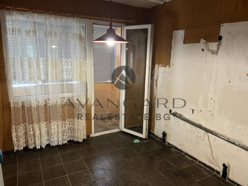 Na sprzedaż  2 sypialnie Plowdiw , Kjuczuk Pariż , 69 mkw | 77519582 - obraz [5]