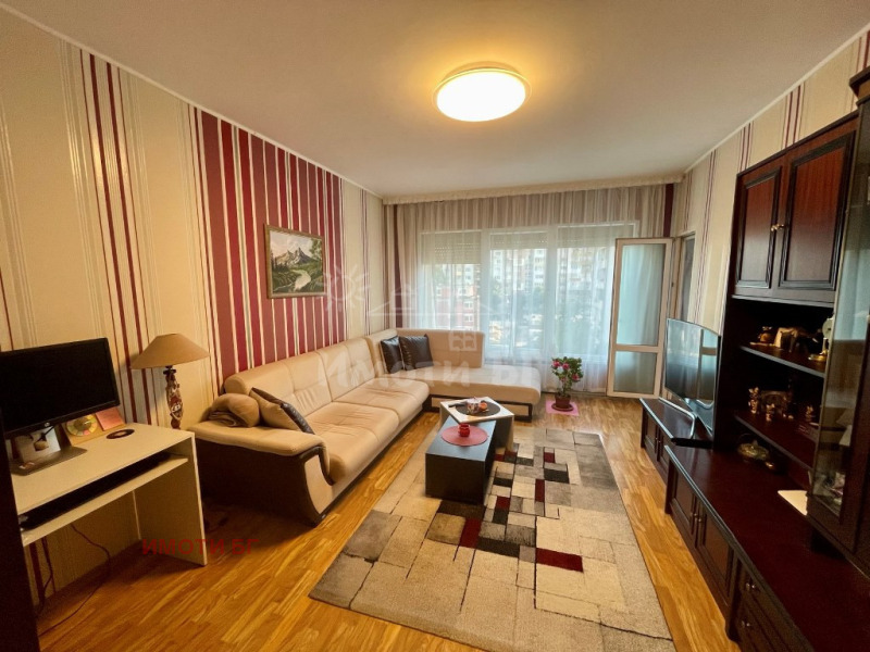 Eladó  2 hálószobás Sofia , Obelja 2 , 80 négyzetméter | 66978809