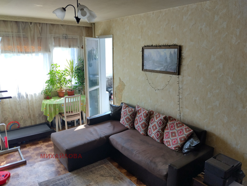 Продава МНОГОСТАЕН, гр. Стара Загора, Три чучура - север